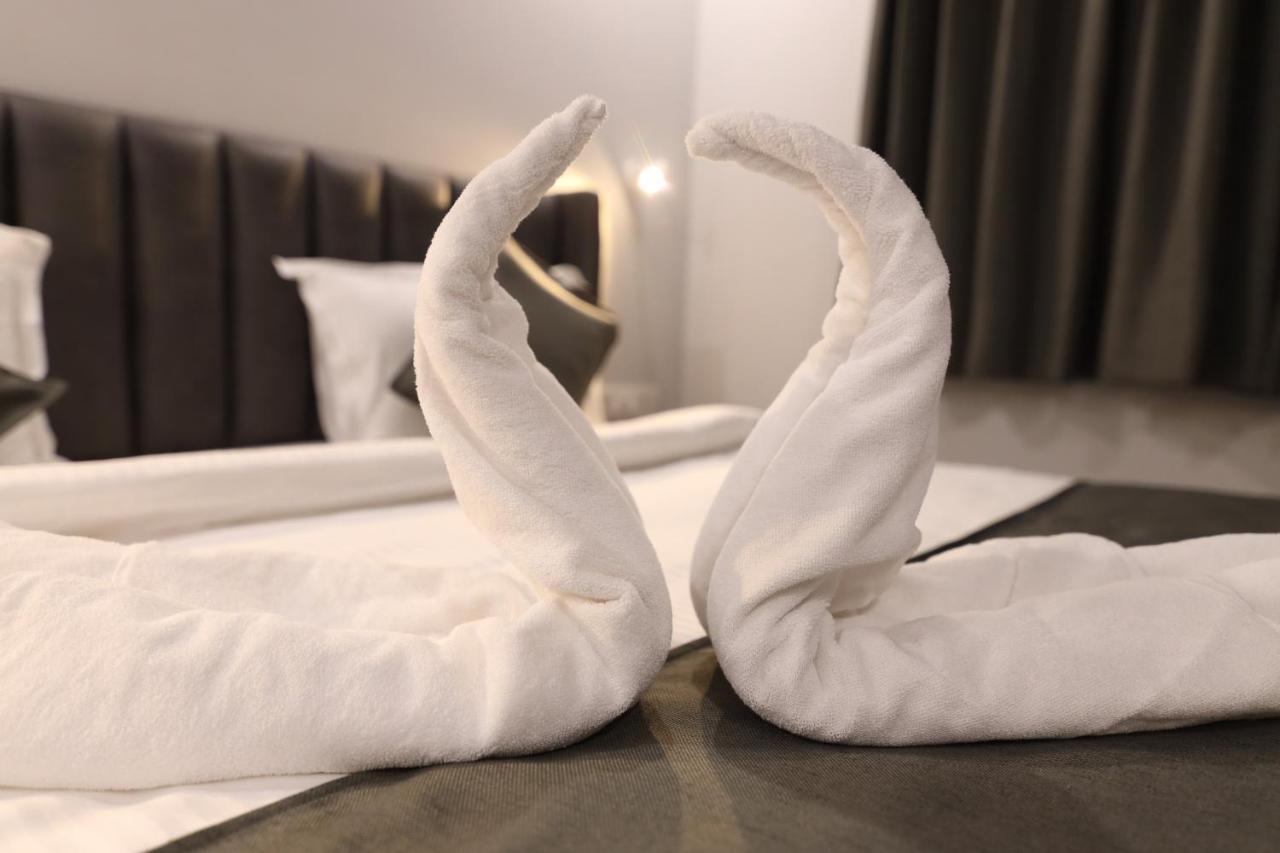 Nirpra Regency Otel Yeni Delhi Dış mekan fotoğraf